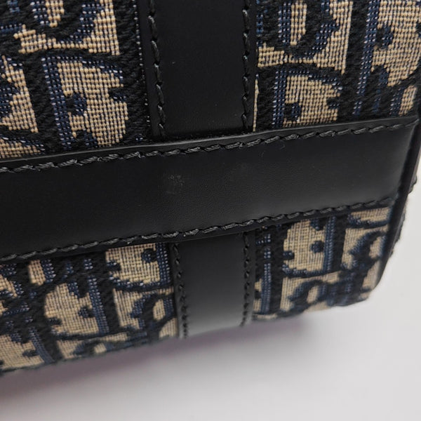 Groove 16 Oblique Canvas Blue