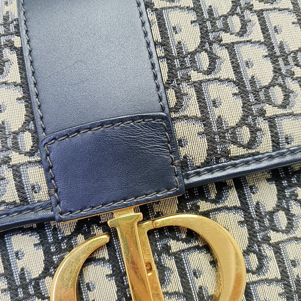 30 Montaigne Oblique Canvas Blue
