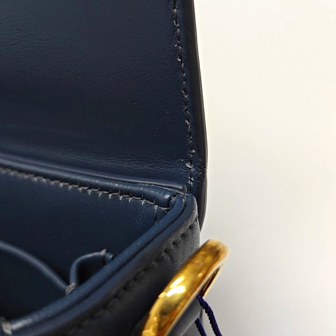 Authenticated pre-owned  30 Montaigne Calfskin Blue - Shoulder Bag at Looply