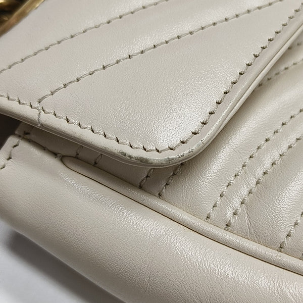 GG Marmont Medium Quilted Calfskin White