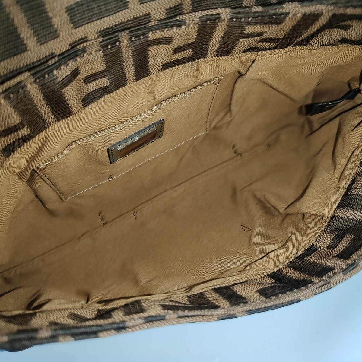 Canvas Brown