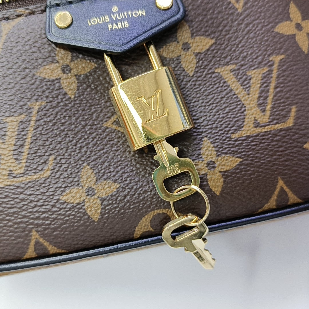 Vanity Chain Pouch Monogram Coated Canvas Brown