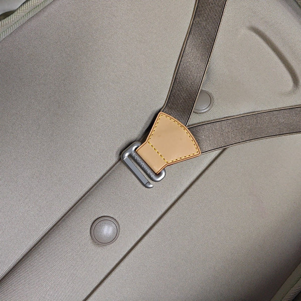 CONQUERANT 55 Canvas Beige