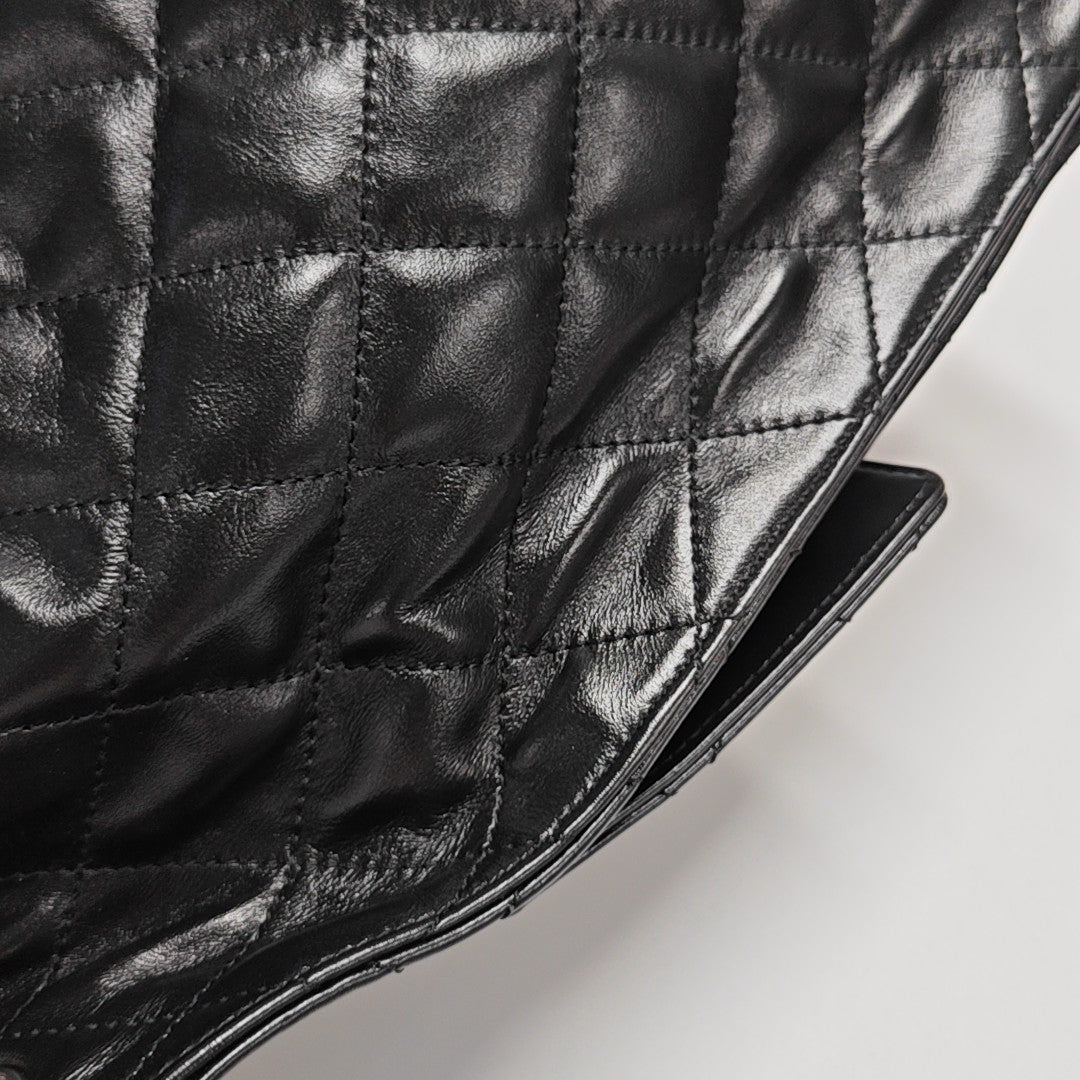 CHANEL 25 Medium Quilted Calfskin Black