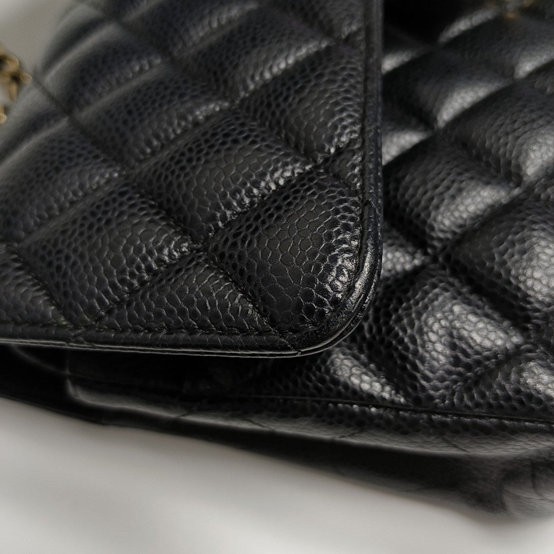 CLASSIC FLAP Medium Quilted Grained Calfskin Black