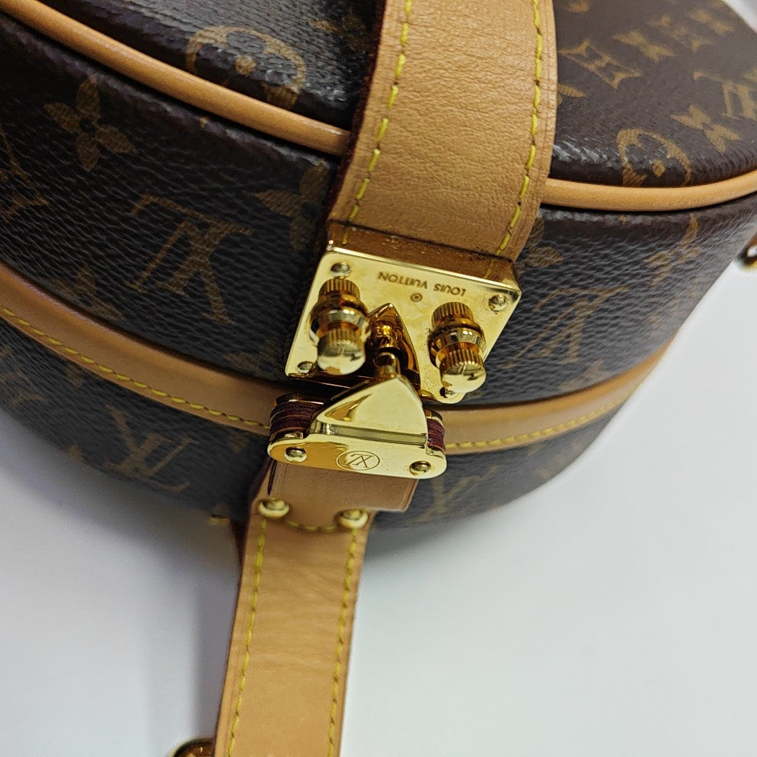 BOITE CHAPEAU PM Monogram Coated Canvas Brown