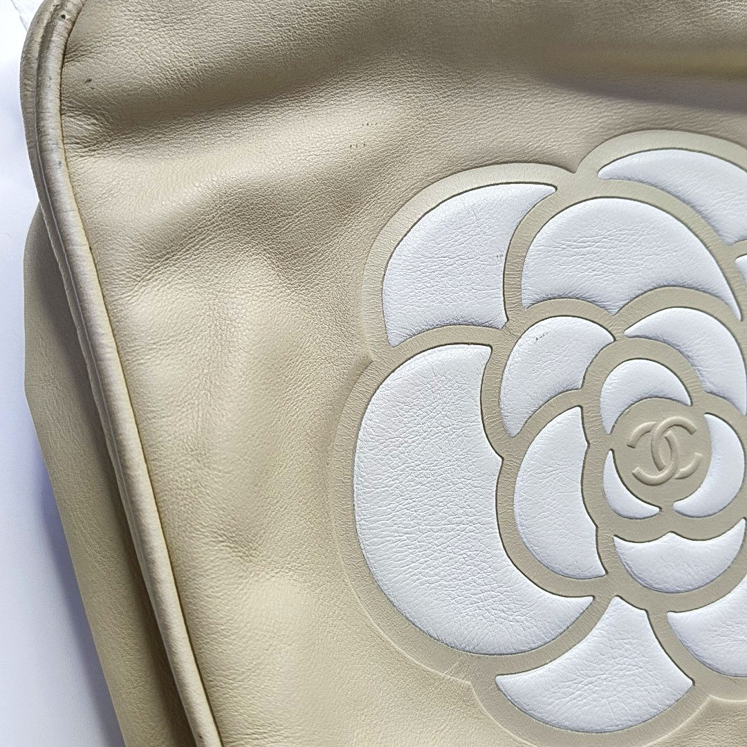 Calfskin Beige
