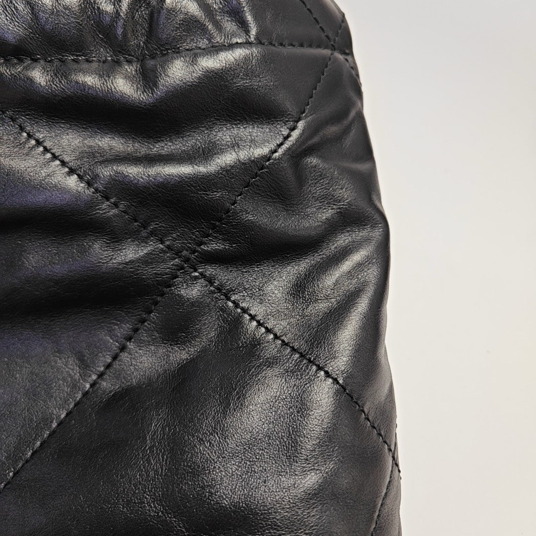 CHANEL 22 Mini Quilted Calfskin Black