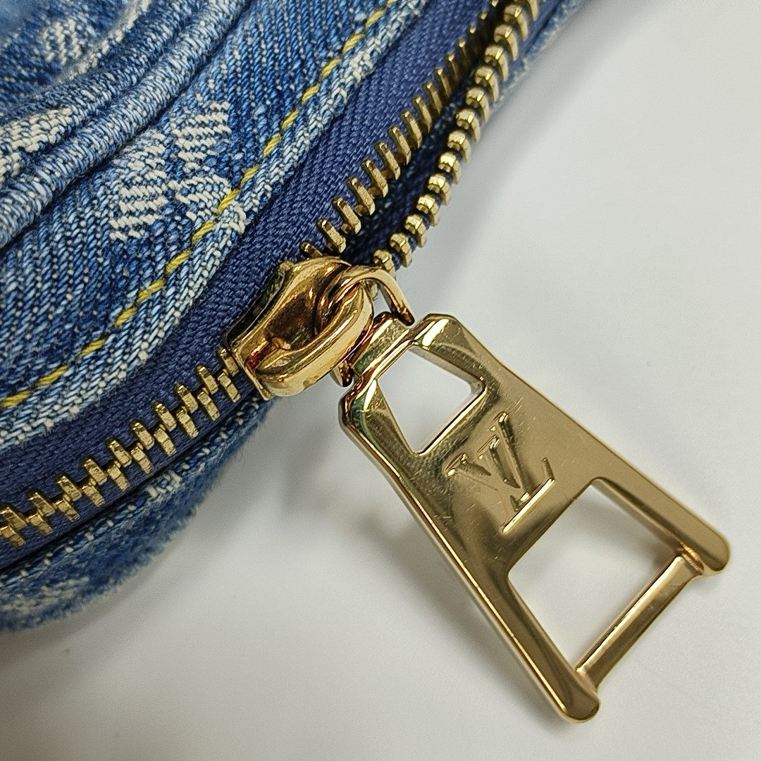 CROISSANT PM Monogram Canvas Blue