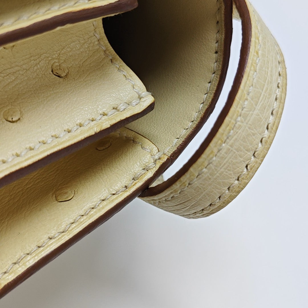Constance 18 Ostrich Beige