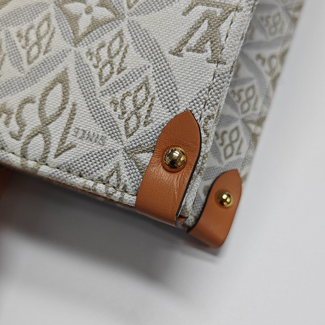 ONTHEGO MM Fabric White