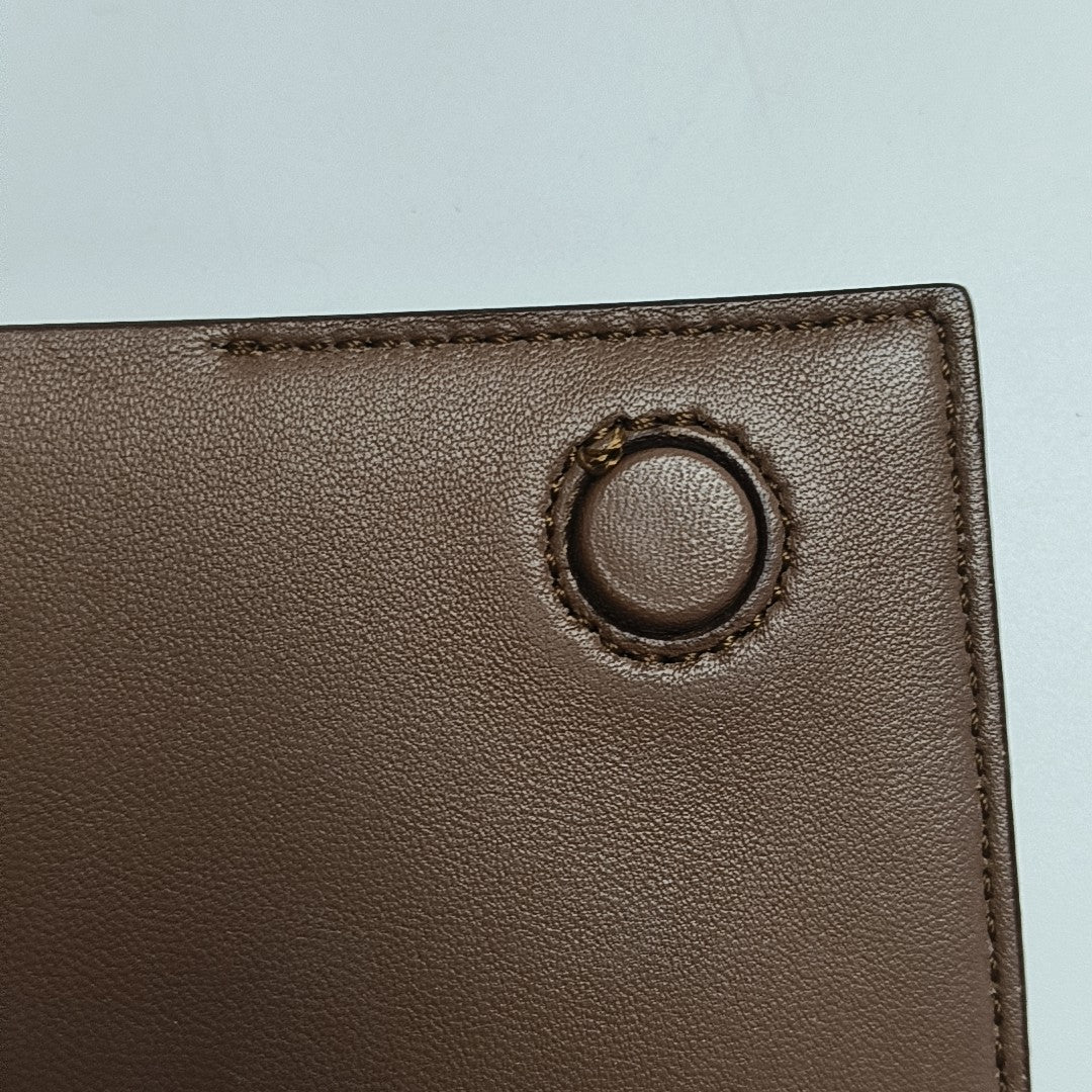 Grace Small Calfskin Brown
