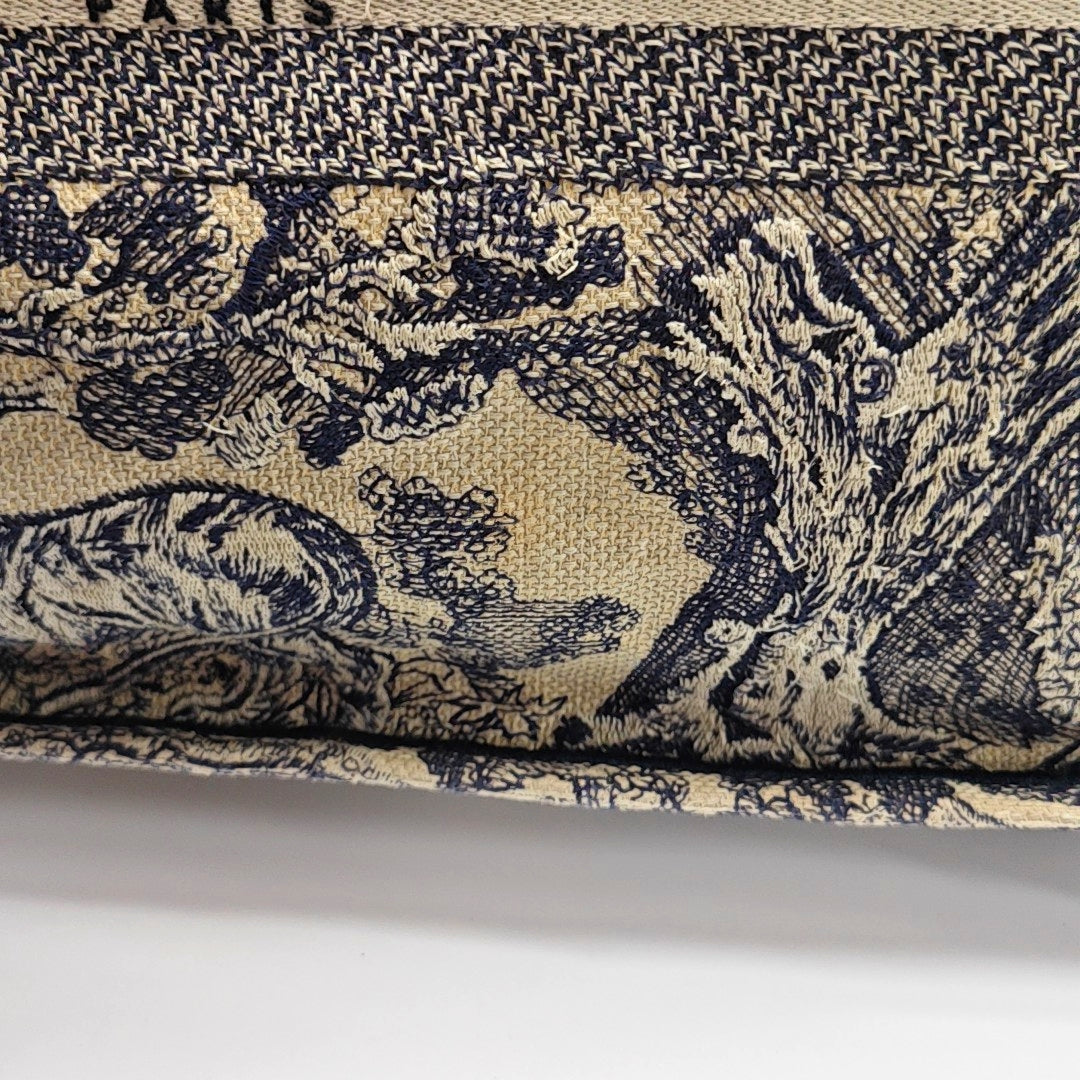 Authenticated pre-owned  Book Tote Large Fabric Blue - Tote Bag at Looply