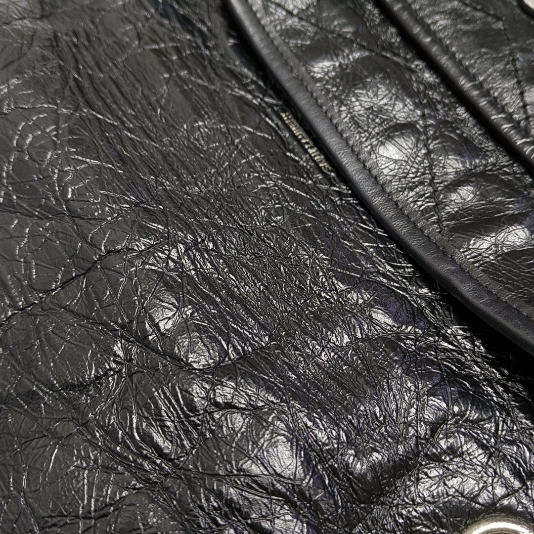 NIKI Medium Chevron Calfskin Black