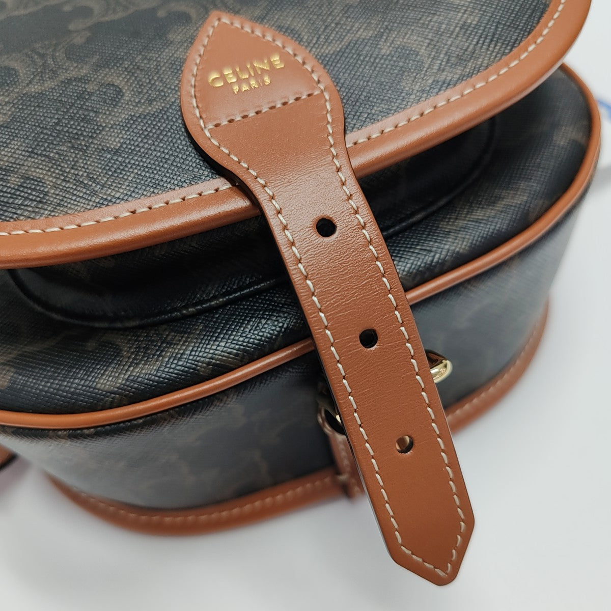 FOLCO Medium Coated Canvas Brown