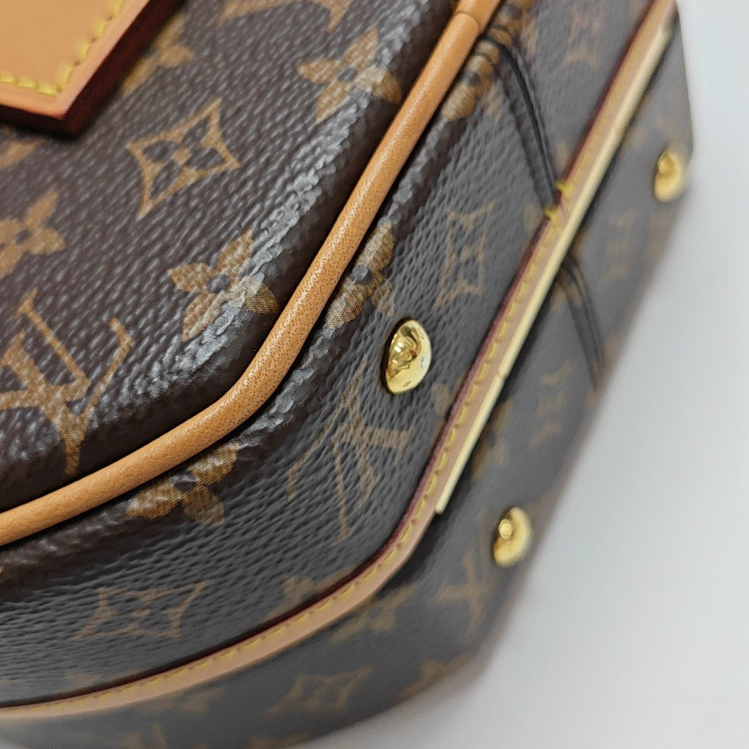 BOITE CHAPEAU PM Monogram Coated Canvas Brown