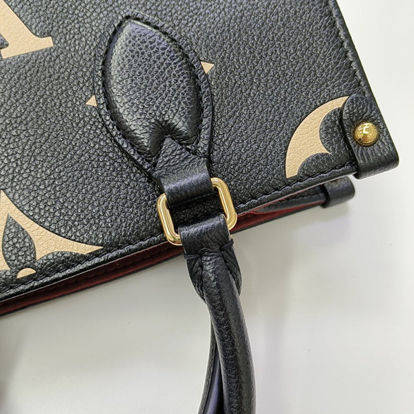 ONTHEGO PM Calfskin Black