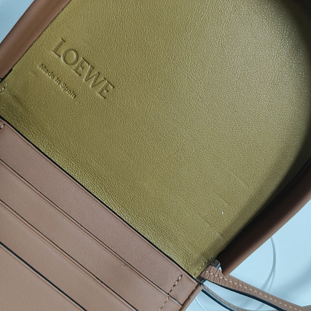 Heel Small Calfskin Brown