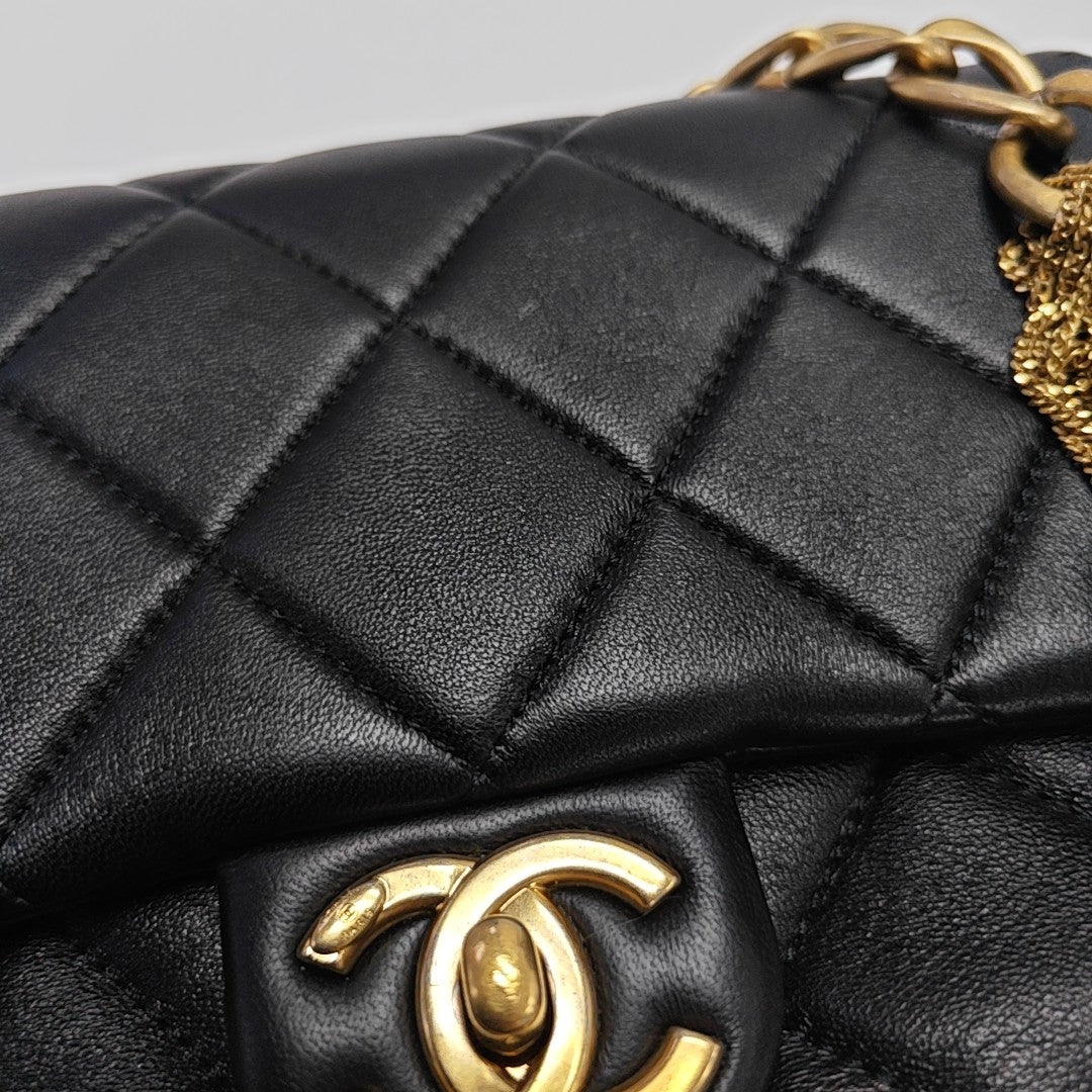 CLASSIC FLAP Mini Quilted Lambskin Black