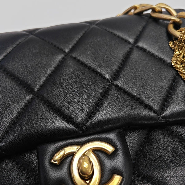 CLASSIC FLAP Mini Quilted Lambskin Black