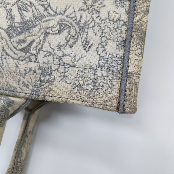 Book Tote Medium Fabric Gray