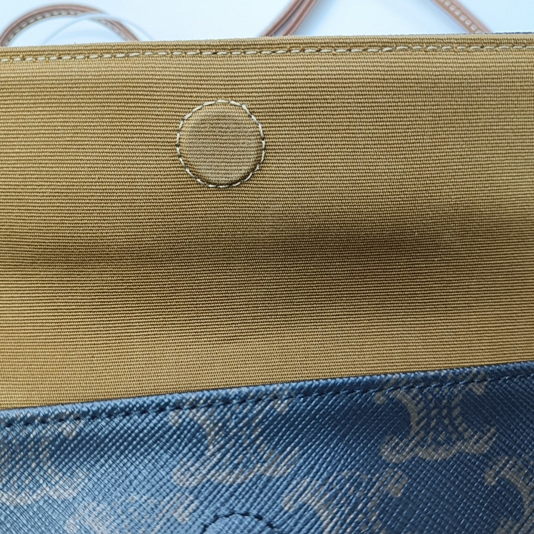 TRIANGLE Coated Canvas Brown