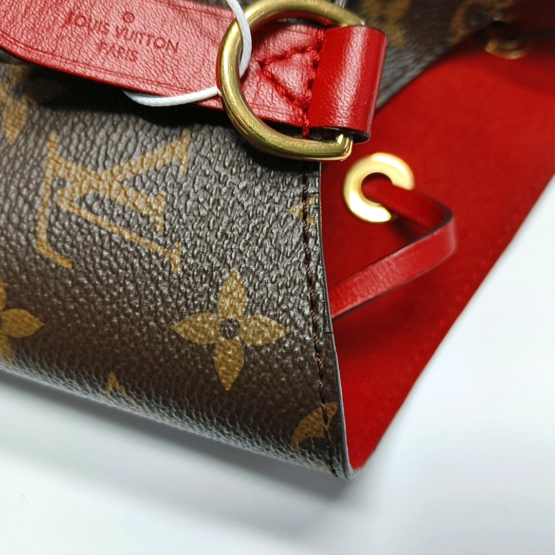 Authenticated pre-owned  NÉONOÉ MM Monogram Coated Canvas Brown - Bucket Bag at Looply