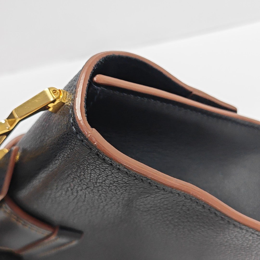 Miu Lady Calfskin Black