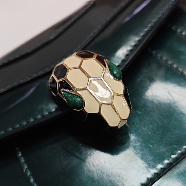 SERPENTI FOREVER Small Patent Leather Green