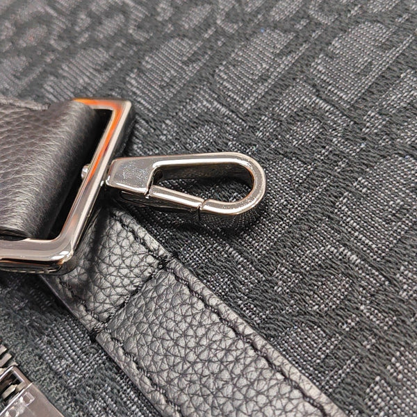 Safari Oblique Canvas Black