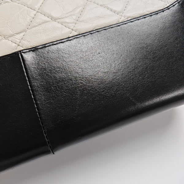 GABRIELLE Large Quilted Calfskin White