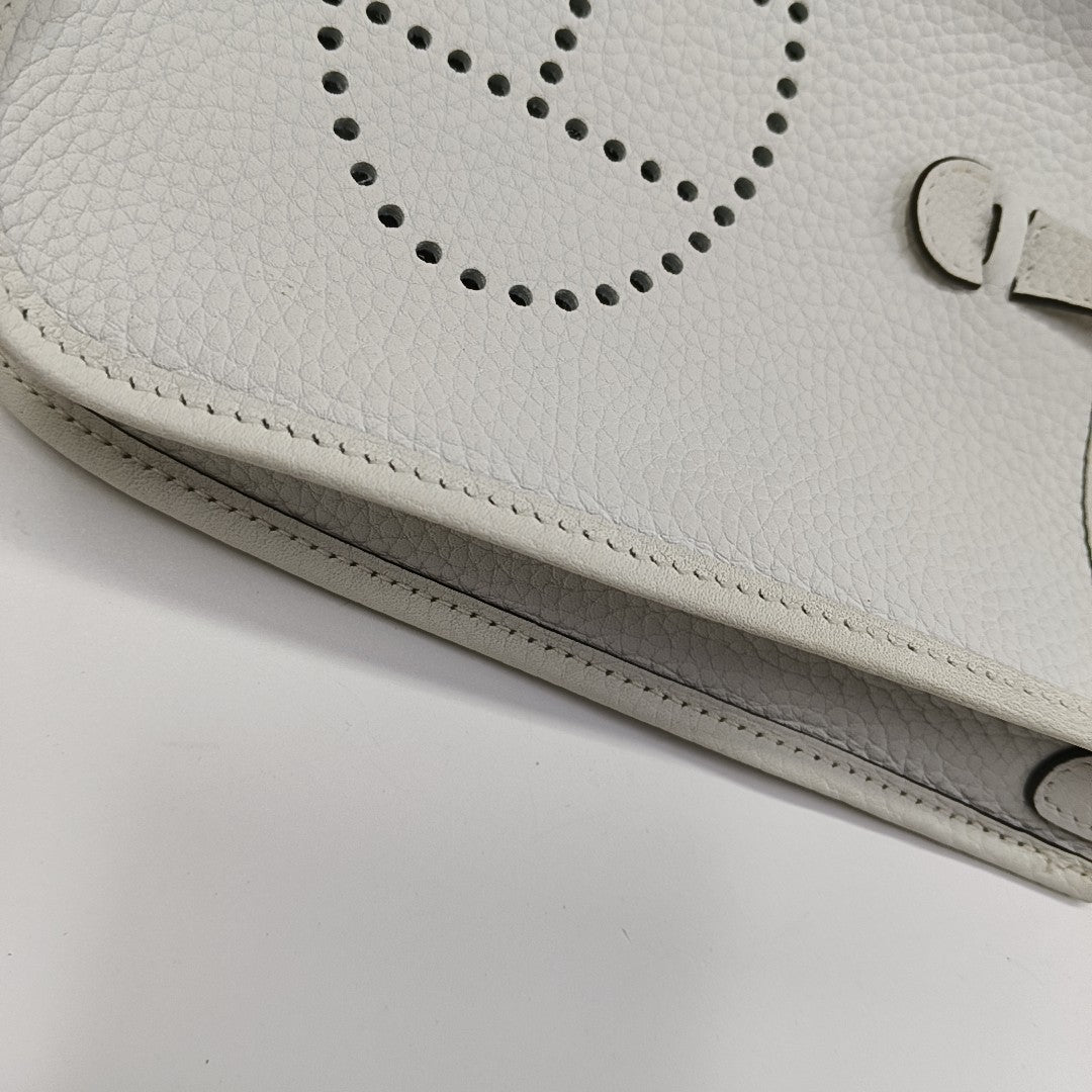 Authenticated pre-owned  Evelyne TPM Clemence White - Shoulder Bag at Looply