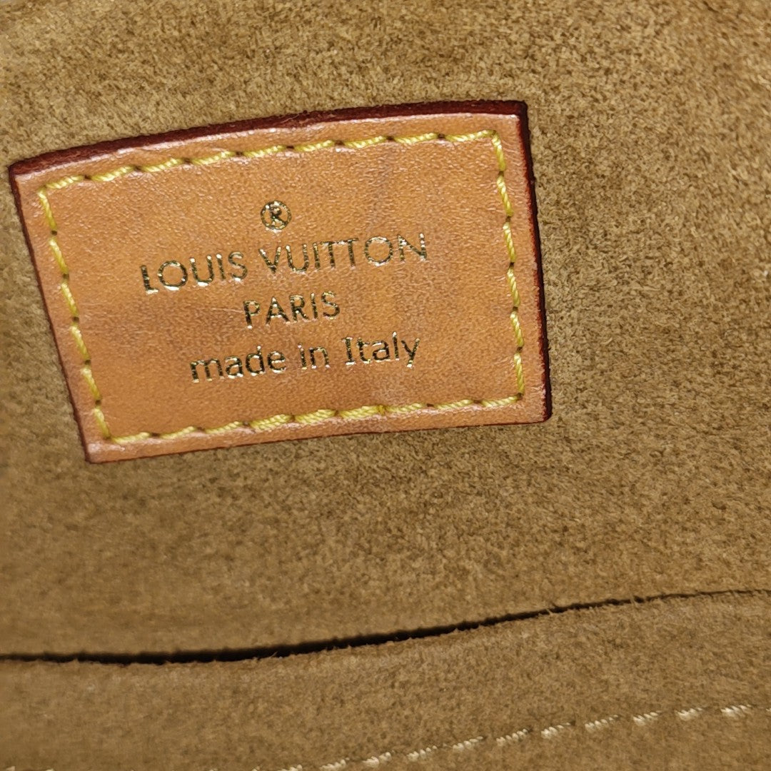 BOITE CHAPEAU PM Monogram Coated Canvas Brown