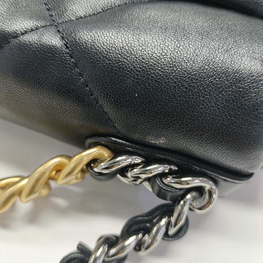 CHANEL 19 Small Quilted Lambskin Black