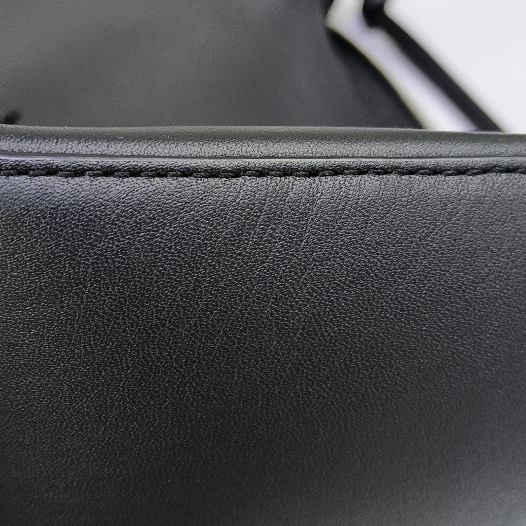 Hammock Hobo Calfskin Black