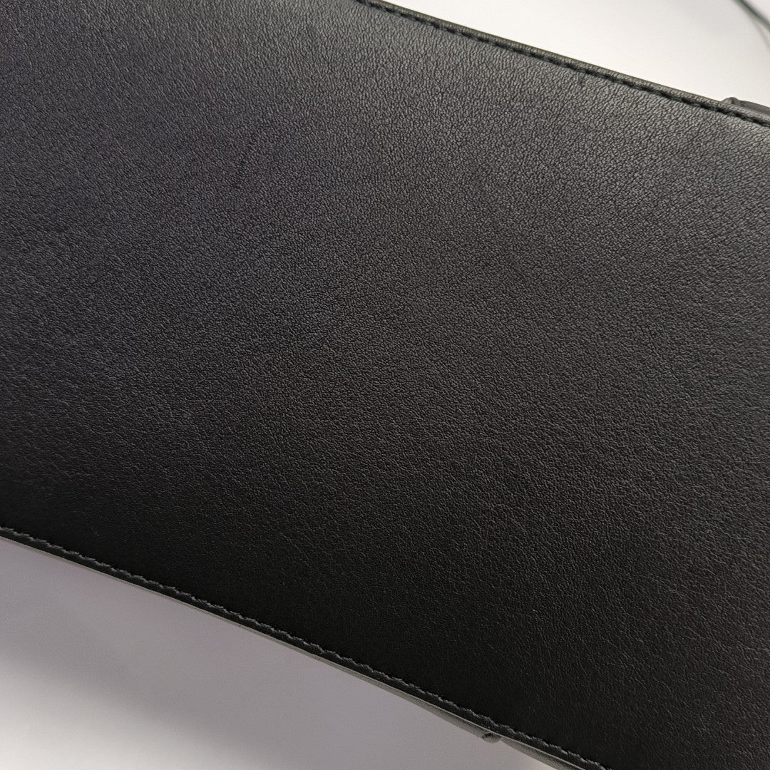 Downtown Medium Calfskin Black