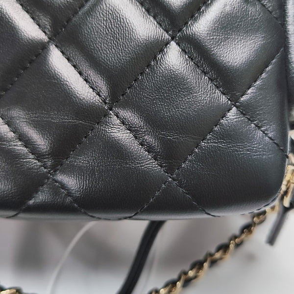 VINTAGE COSMETIC BAGS Quilted Lambskin Black