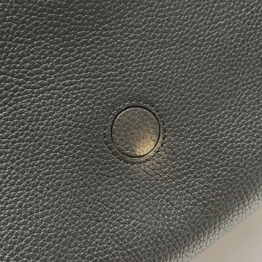 DOUBLE V Monogram Calfskin Black