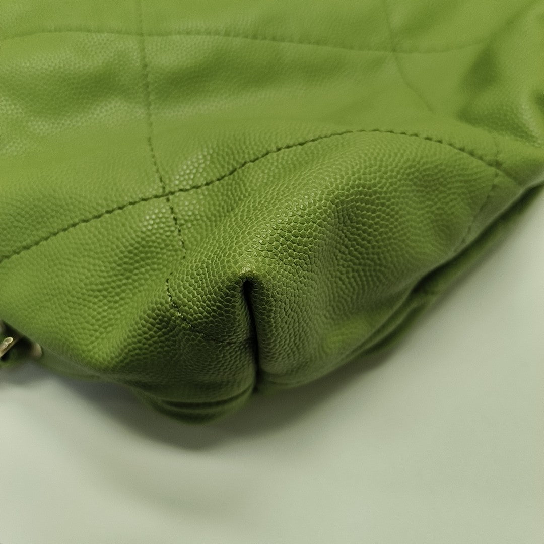 CHANEL 22 Small Quilted Calfskin Green