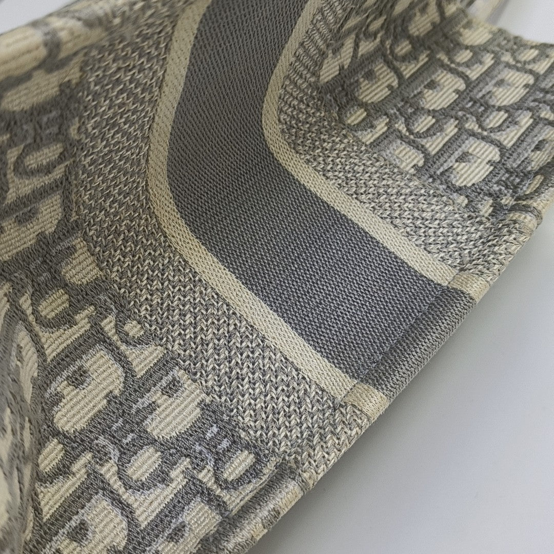 Book Tote Medium Oblique Canvas White