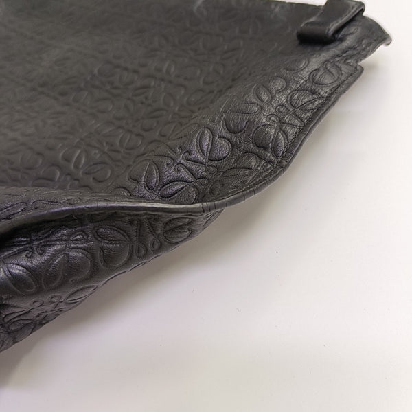 T Pouch Monogram Calfskin Black