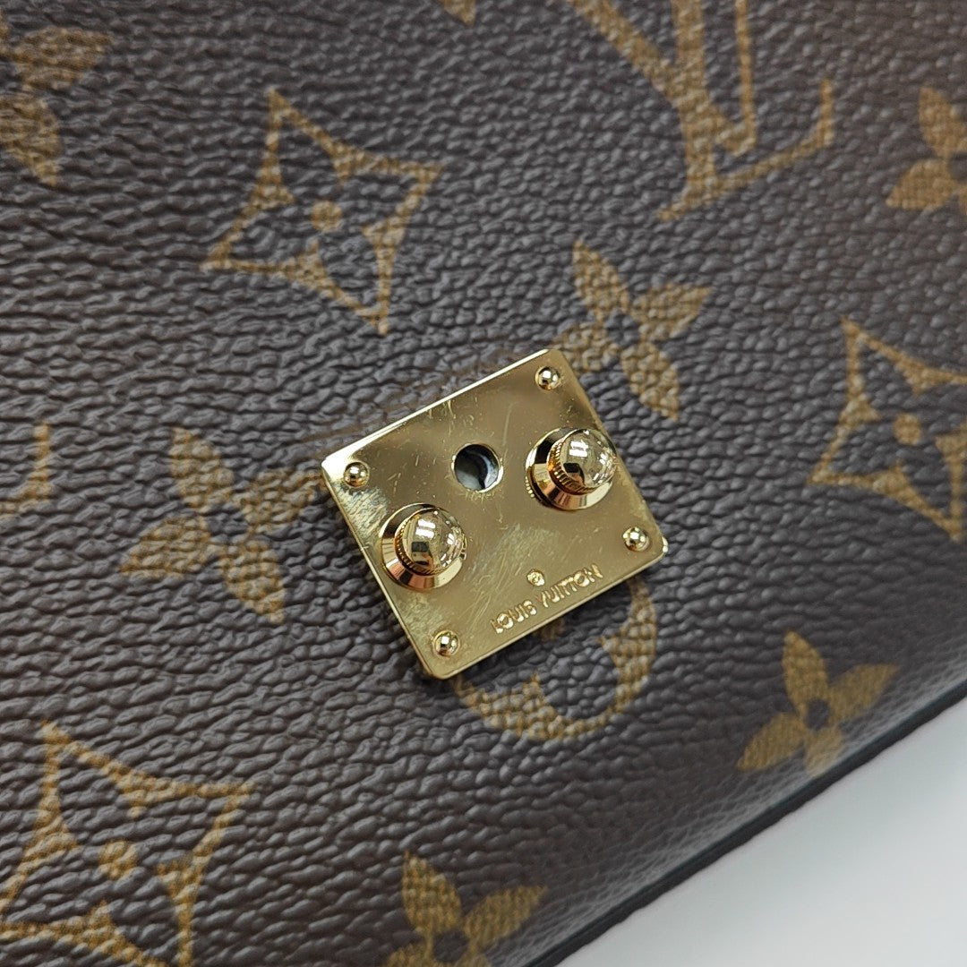 MADELEINE Monogram Coated Canvas Brown