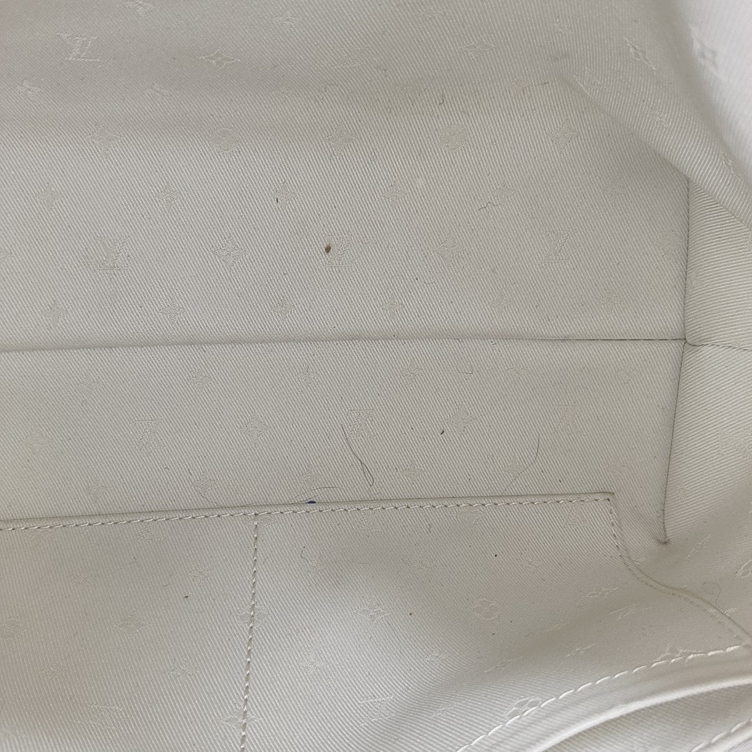 CARRYALL PM Monogram Canvas White