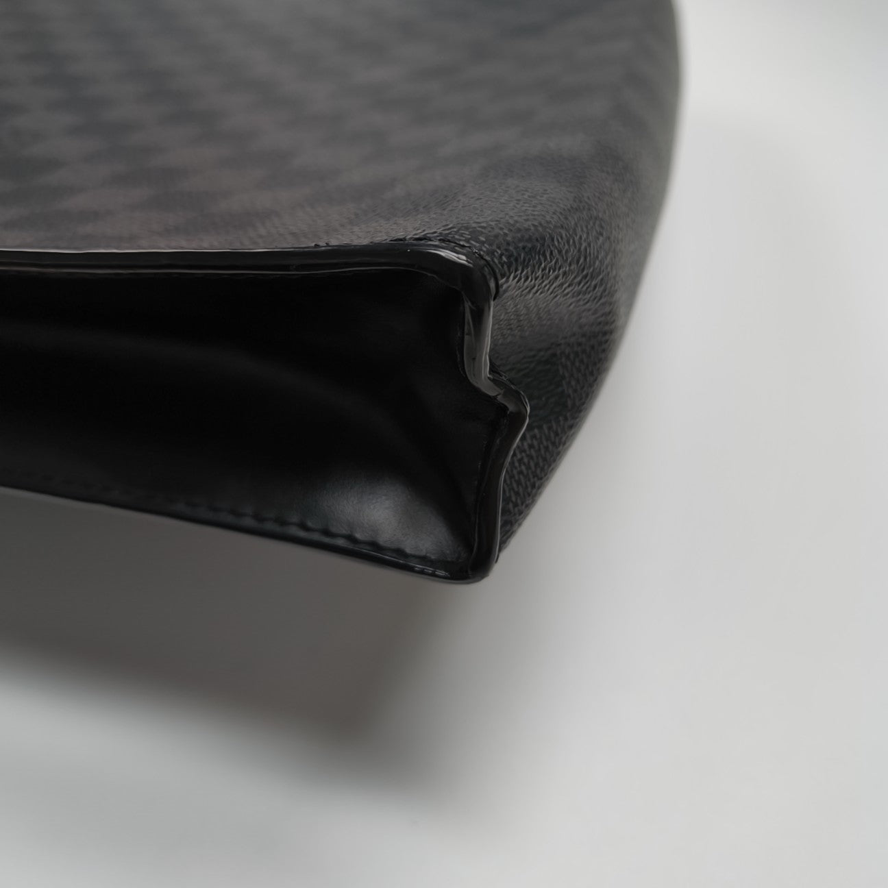 Pochette Voyag GM Damier Graphite Coated Canvas Gray