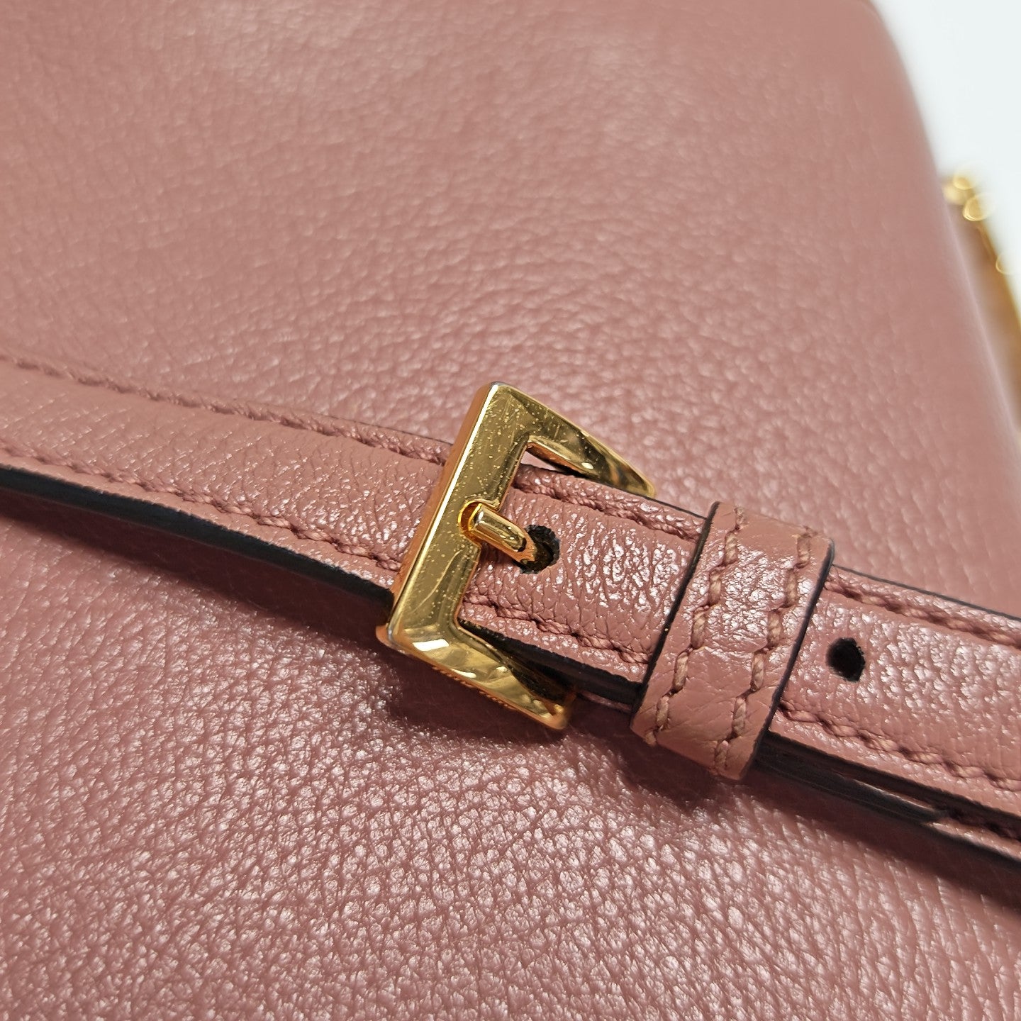 Calfskin Shoulder Bag Pink