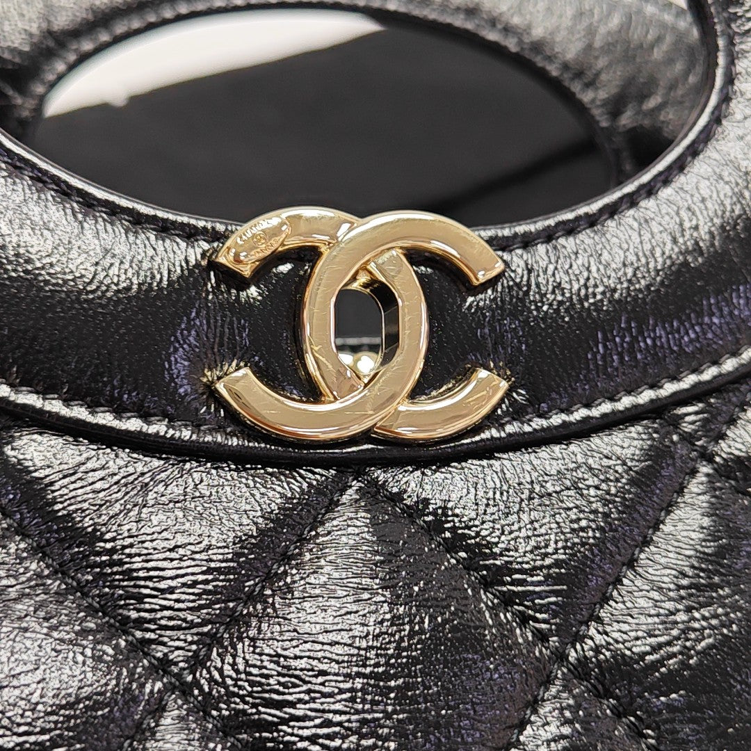 CHANEL 31 Quilted Lambskin Black