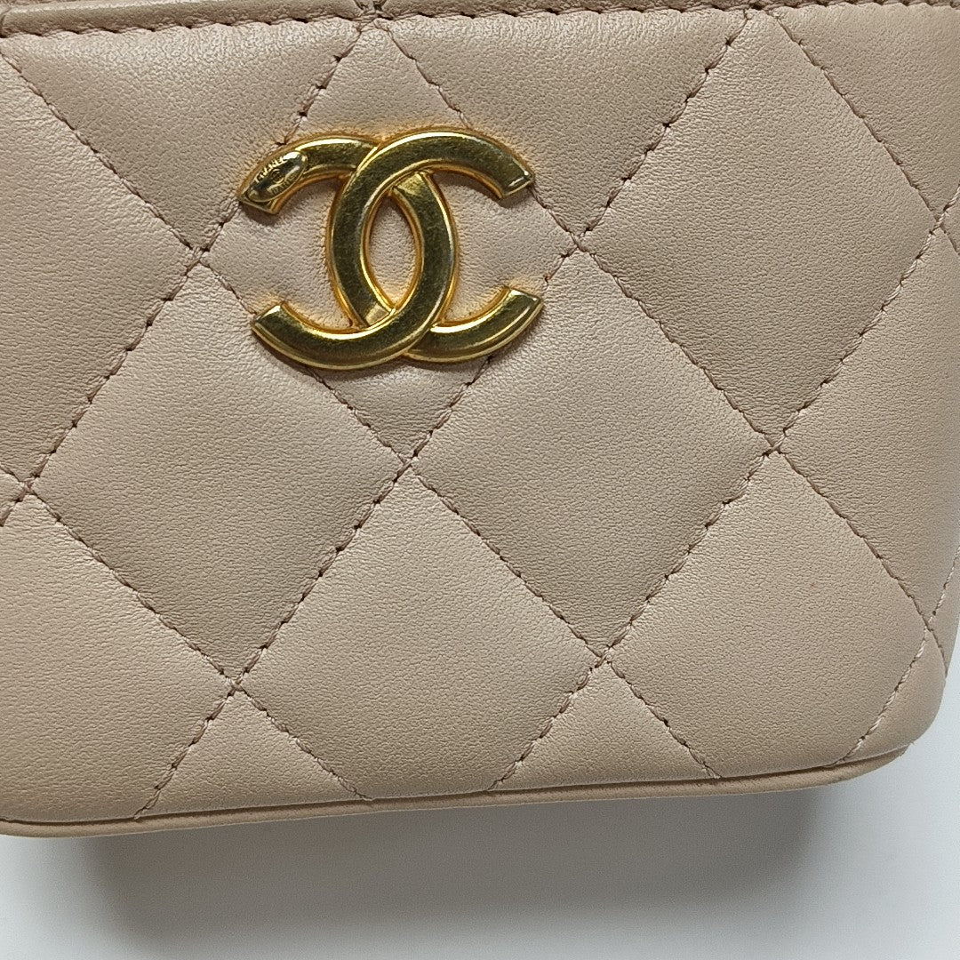 VANITY CASE Mini Quilted Lambskin Pink