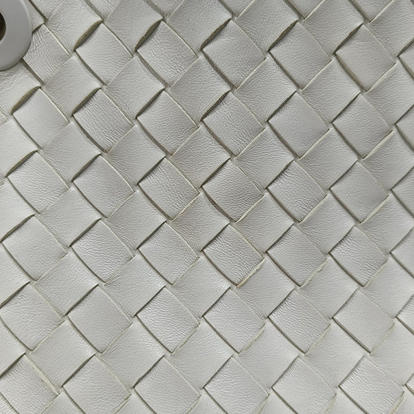 Authenticated pre-owned  Andiamo Lambskin White - Shoulder Bag at Looply