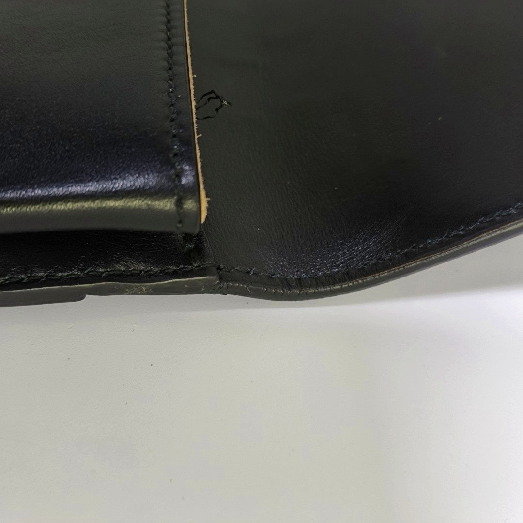 Authenticated pre-owned  Sylvie Calfskin Black - Clutch at Looply