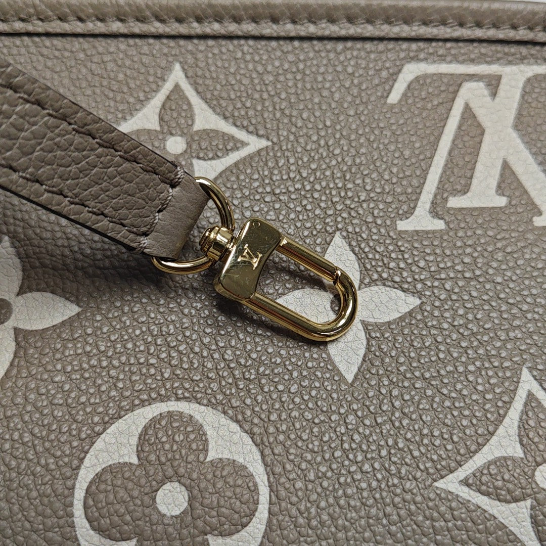 DIANE Nano Monogram Calfskin Gray